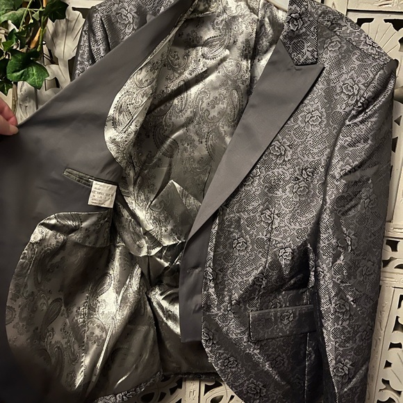 MIGUEL WILSON (MENS 56) (WOMENS 16/18) BLACK & GREY SLICK FLORAL JACQUARD BLAZER - Picture 6 of 12
